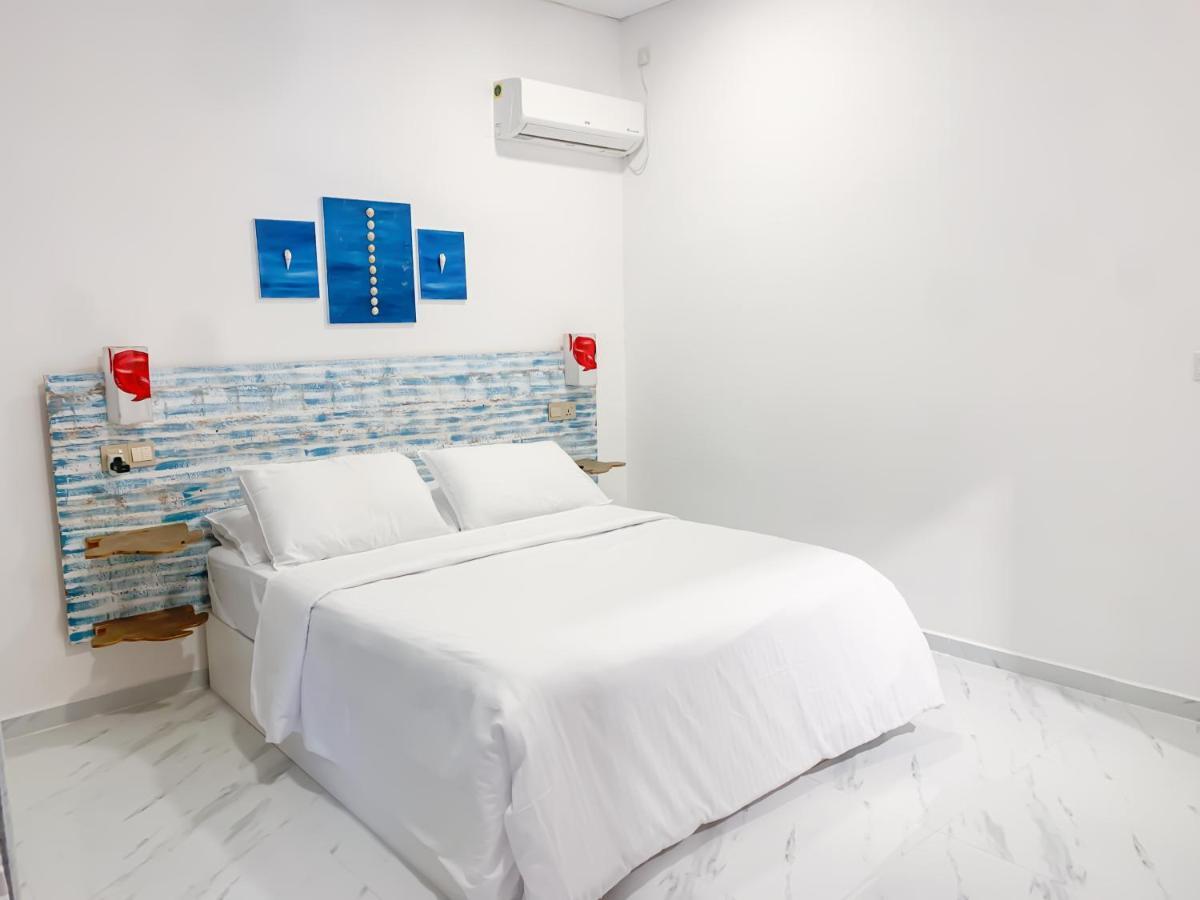 Fins Dive And Leisure Hotel Rasdhoo Экстерьер фото