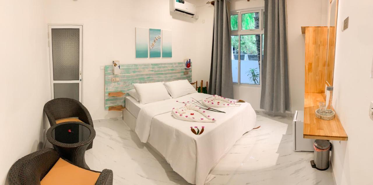 Fins Dive And Leisure Hotel Rasdhoo Экстерьер фото